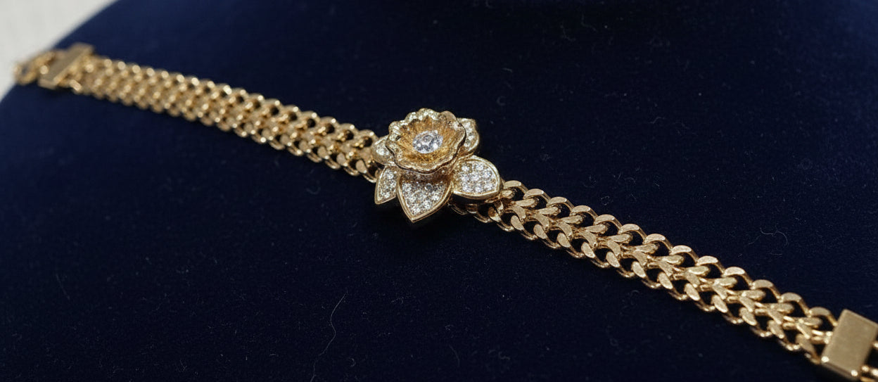 Bracelet Fleur au pétale d'or