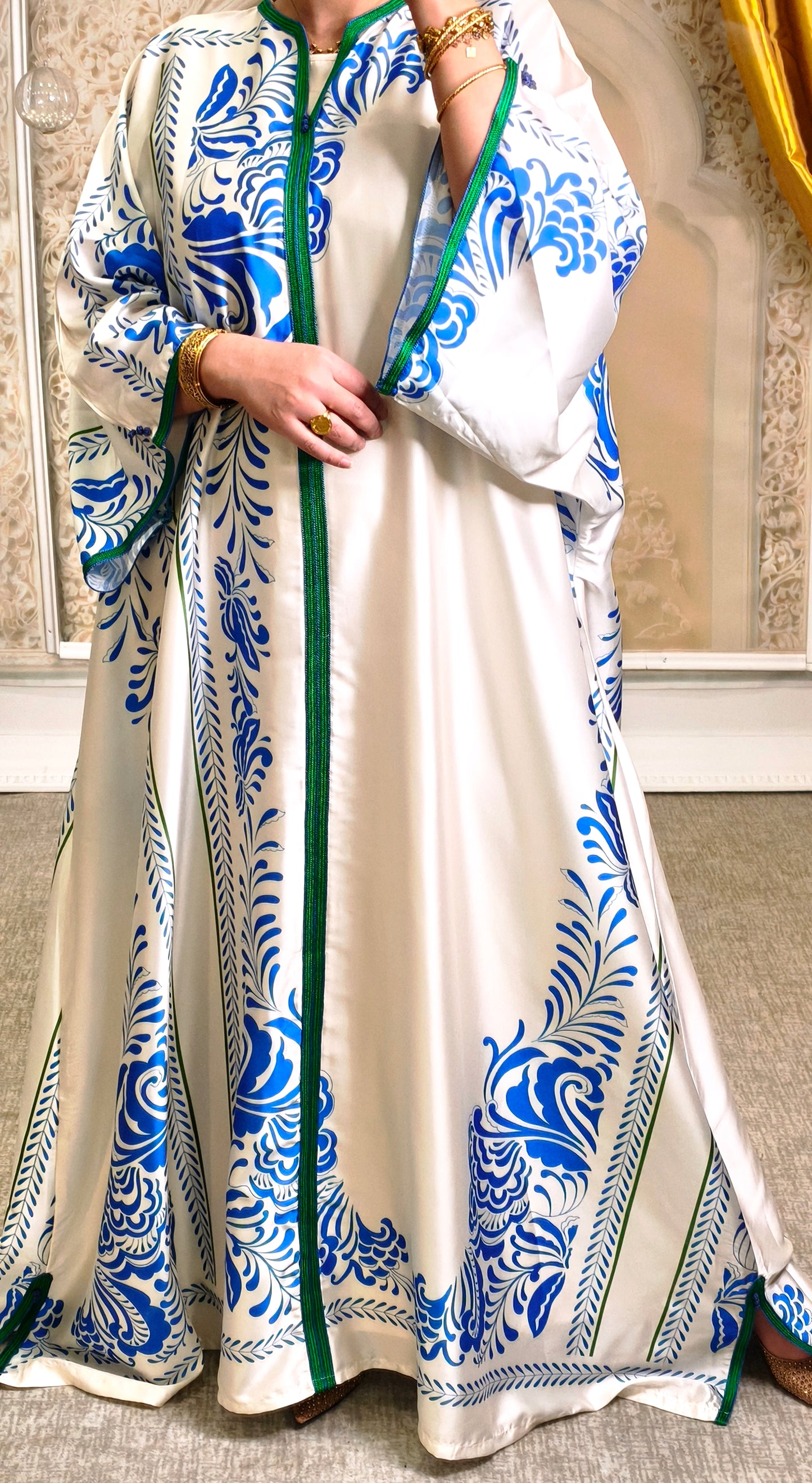 Robe C H Y P R E